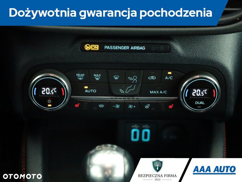 Ford Kuga - 12