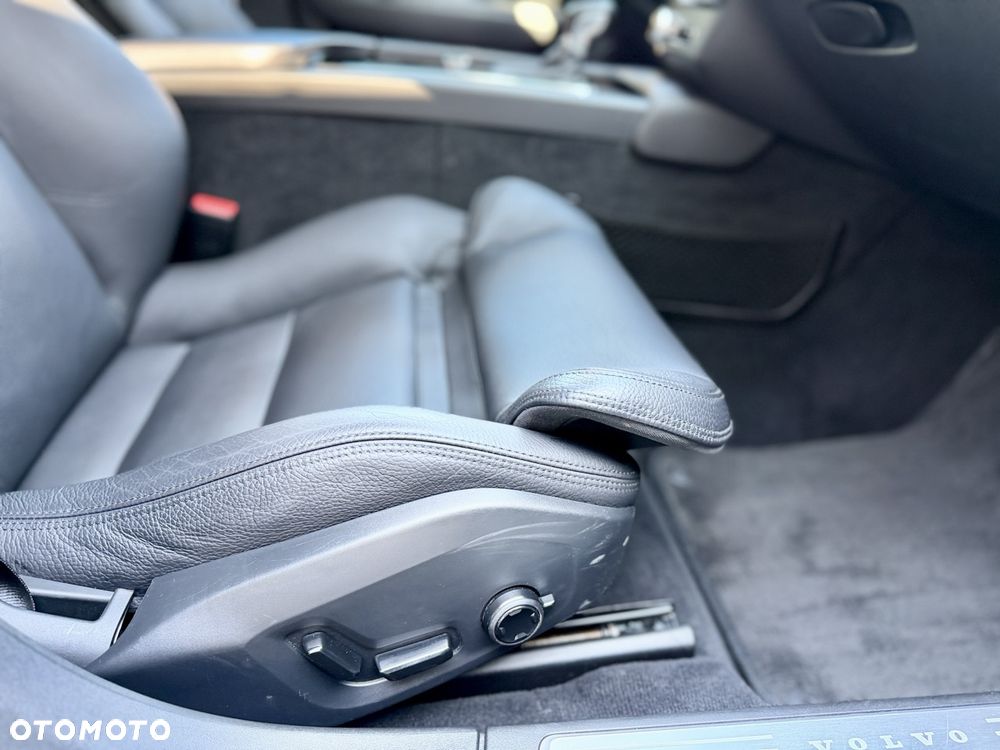 Volvo V90 D4 AWD Geartronic Inscription - 27