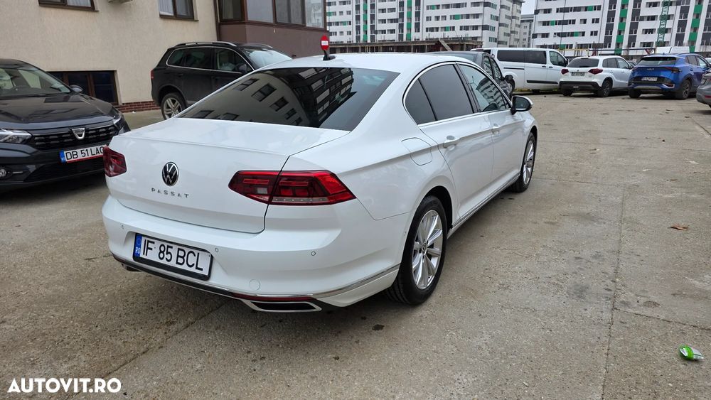 Volkswagen Passat 2.0 TDI SCR DSG Elegance - 2