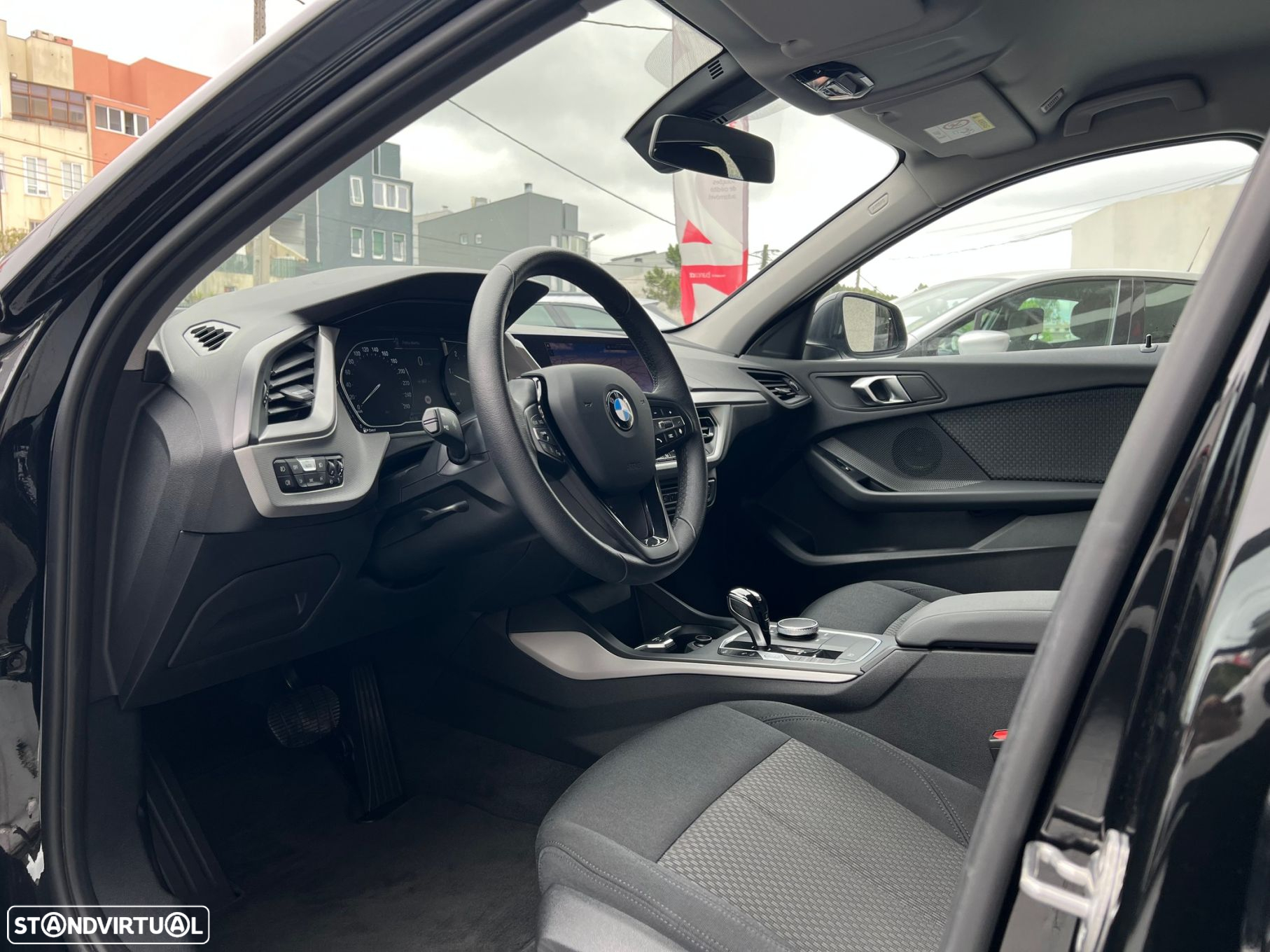 BMW 116 d Auto - 12