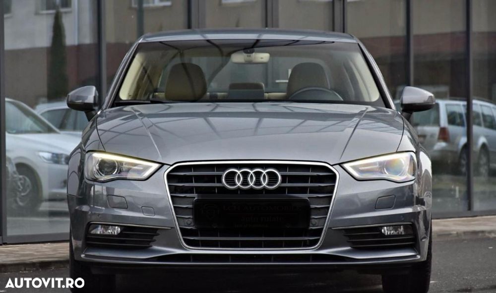 Audi A3 2.0 TDI Sportback S tronic design - 2