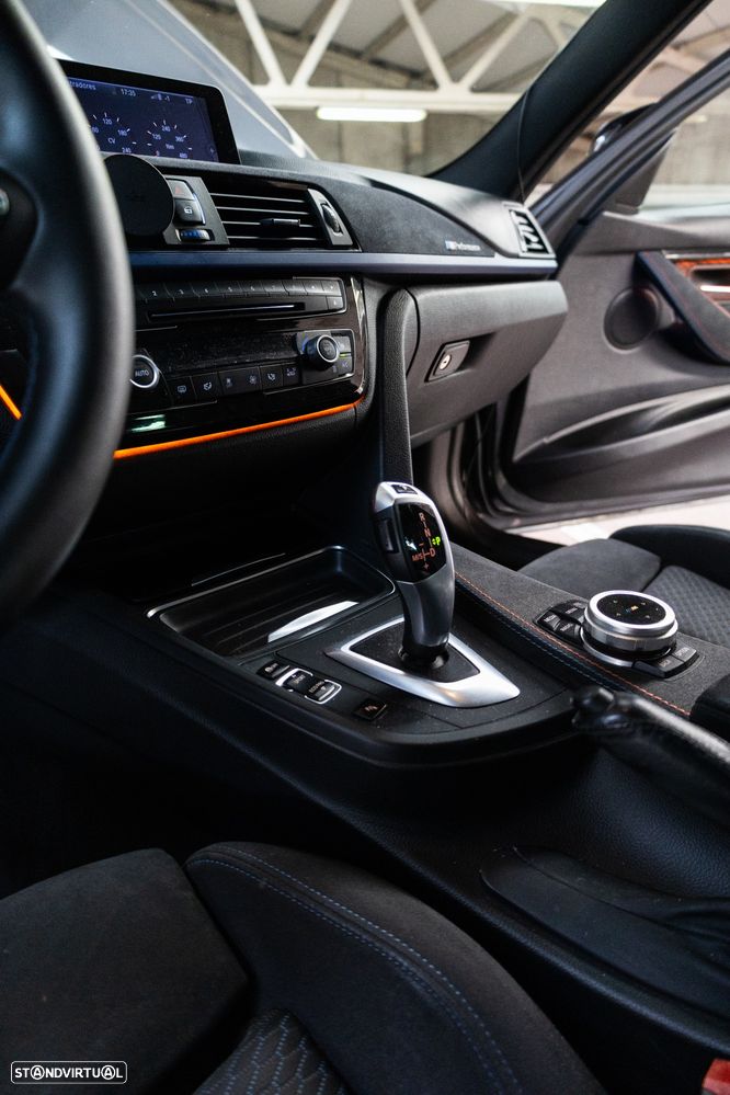 BMW 320 d Auto Pack M - 7