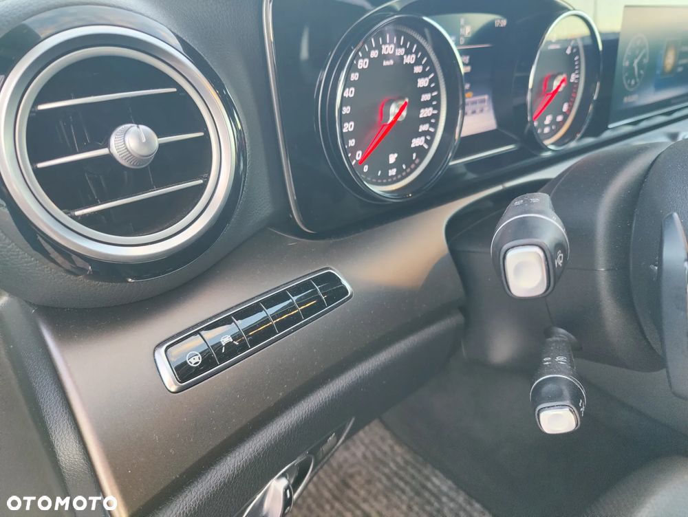 Mercedes-Benz Klasa E - 13