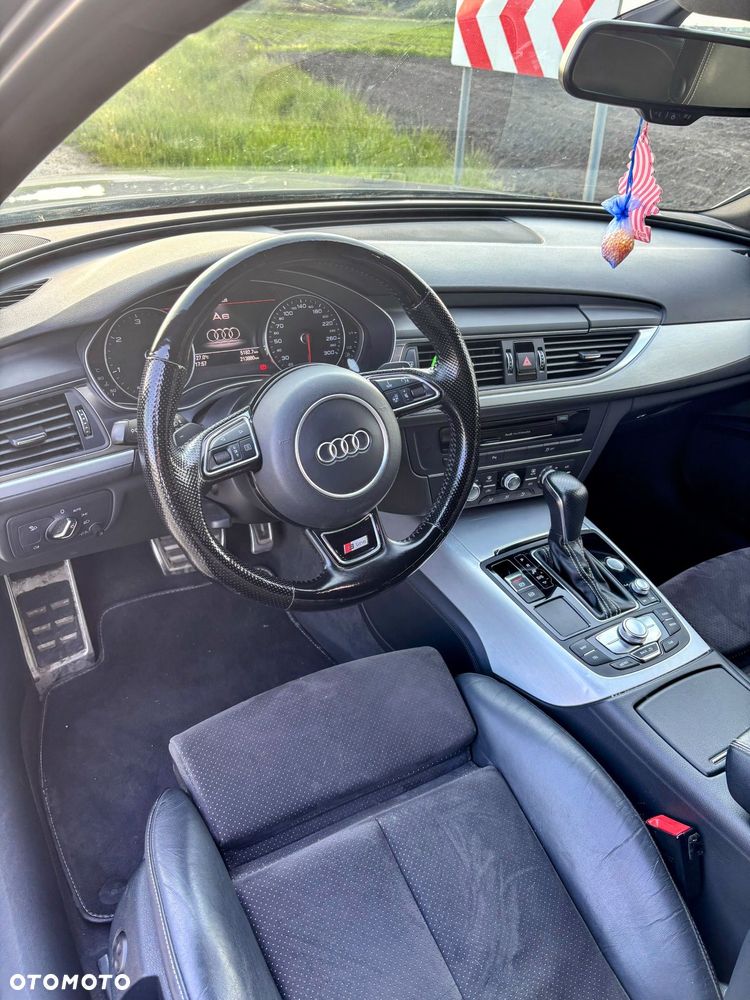 Audi A6 Avant 2.0 TDI Ultra S tronic - 32