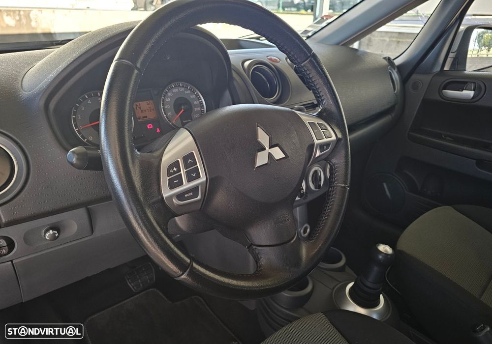 Mitsubishi Colt 1.3 Instyle CA - 17