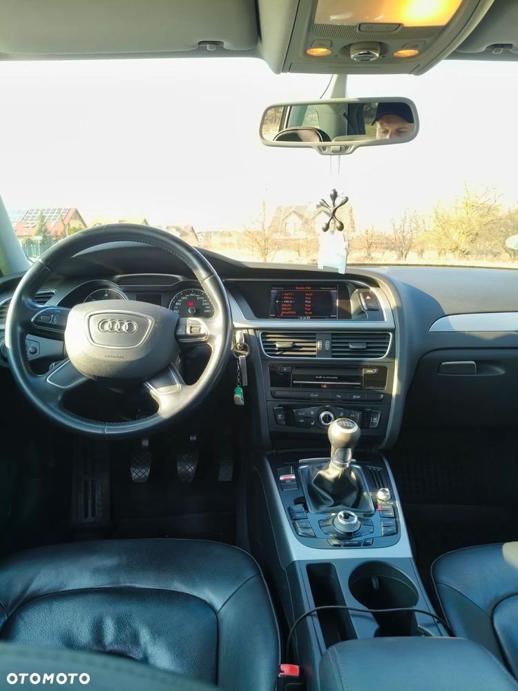 Audi A4 Avant 2.0 TDI ultra - 12