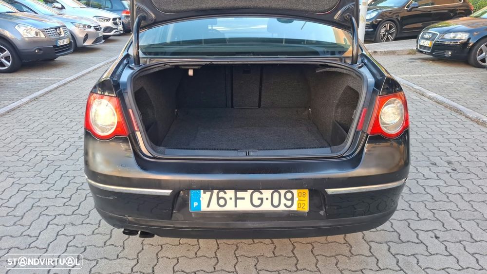 VW Passat 2.0 TDI Confortline - 7