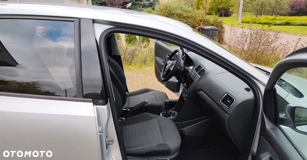 Volkswagen Polo 1.6 TDI Highline - 20