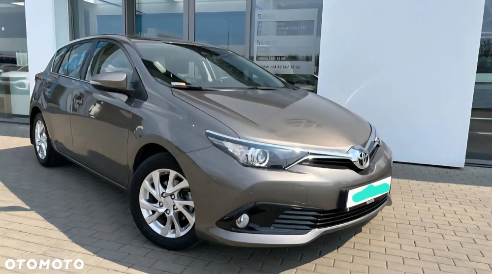 Toyota Auris 1.6 Premium - 10