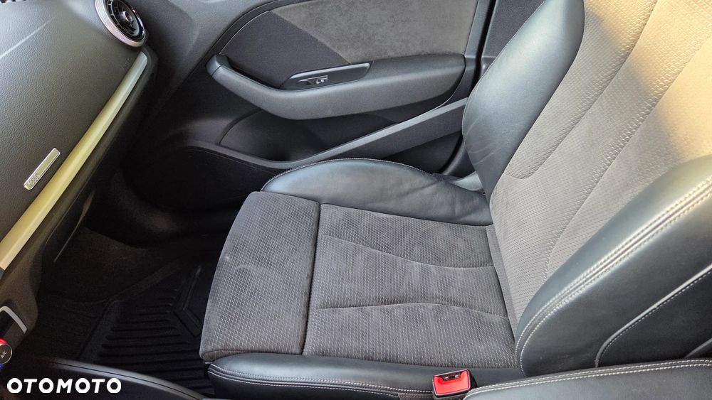 Audi A3 Sportback 1.6 TDI (clean diesel) S line Sportpaket - 25