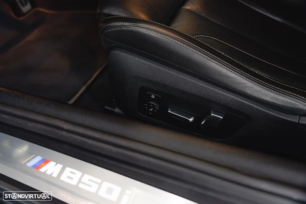 BMW M850i xDrive - 29