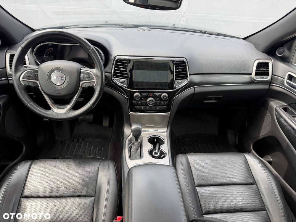 Jeep Grand Cherokee - 19