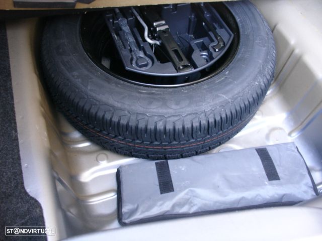 Citroën C-Elysée 1.2 PureTech Shine - 32