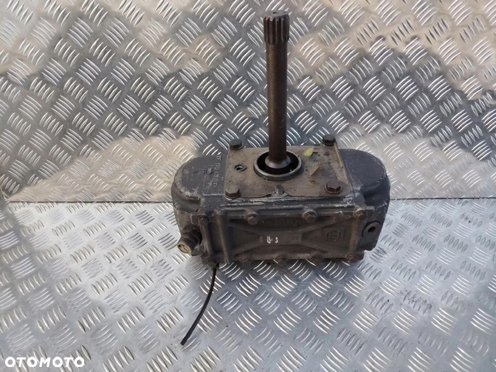 PRZYSTAWKA ODBIORU MOCY DAF XF 106 - 1