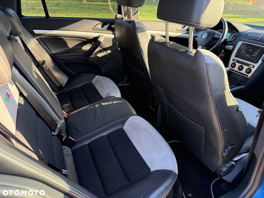 Skoda Octavia 2.0 TDI RS - 14