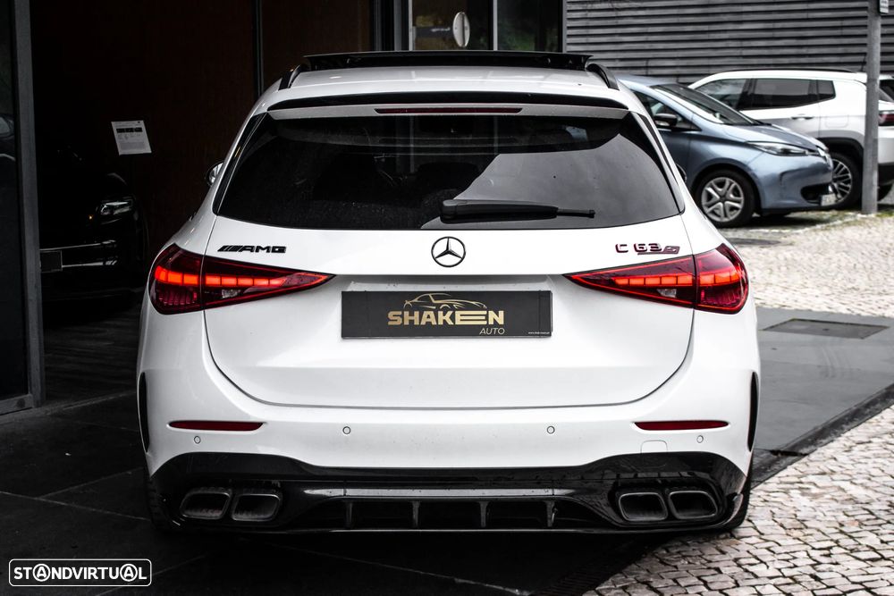 Mercedes-Benz C 63 AMG S E Performance 4Matic - 12