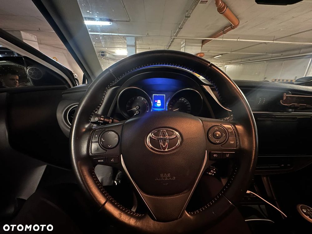Toyota Auris 1.2 Turbo Team Deutschland - 7