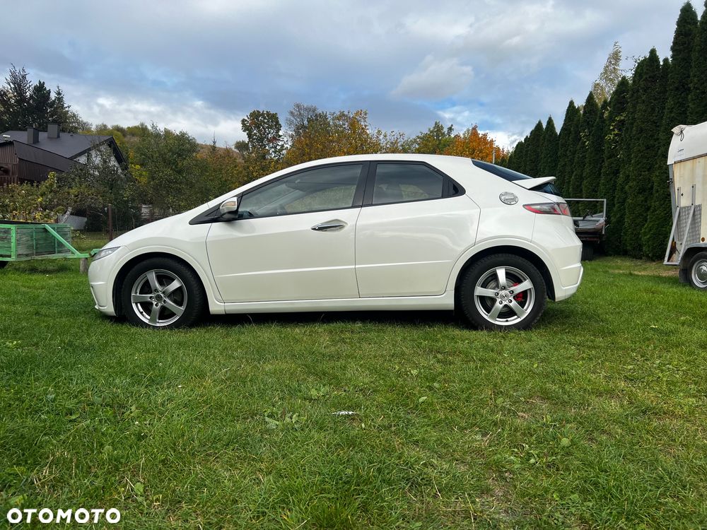 Honda Civic 2011 photo 2