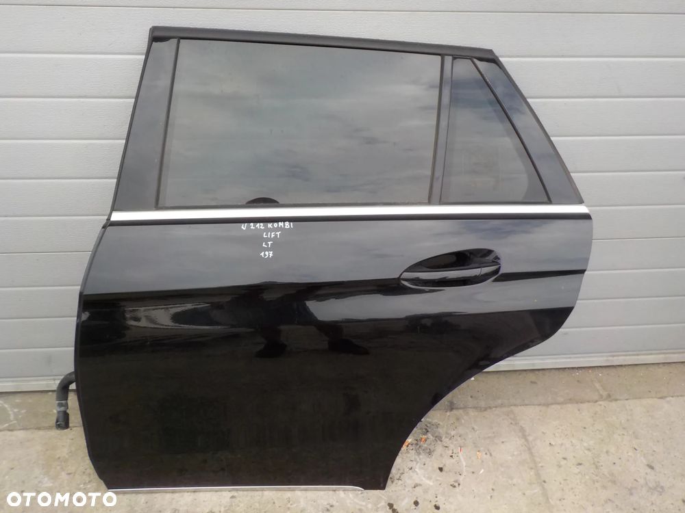 MERCEDES E KLASA W212 KOMBI DRZWI LEWE TYŁ TYLNE KOLOR 197