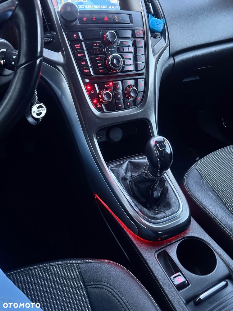 Opel Astra 1.7 CDTI Cosmo - 23