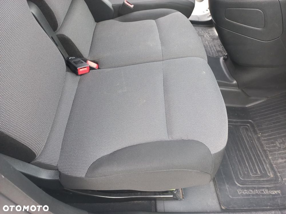 Toyota PROACE CITY - 17
