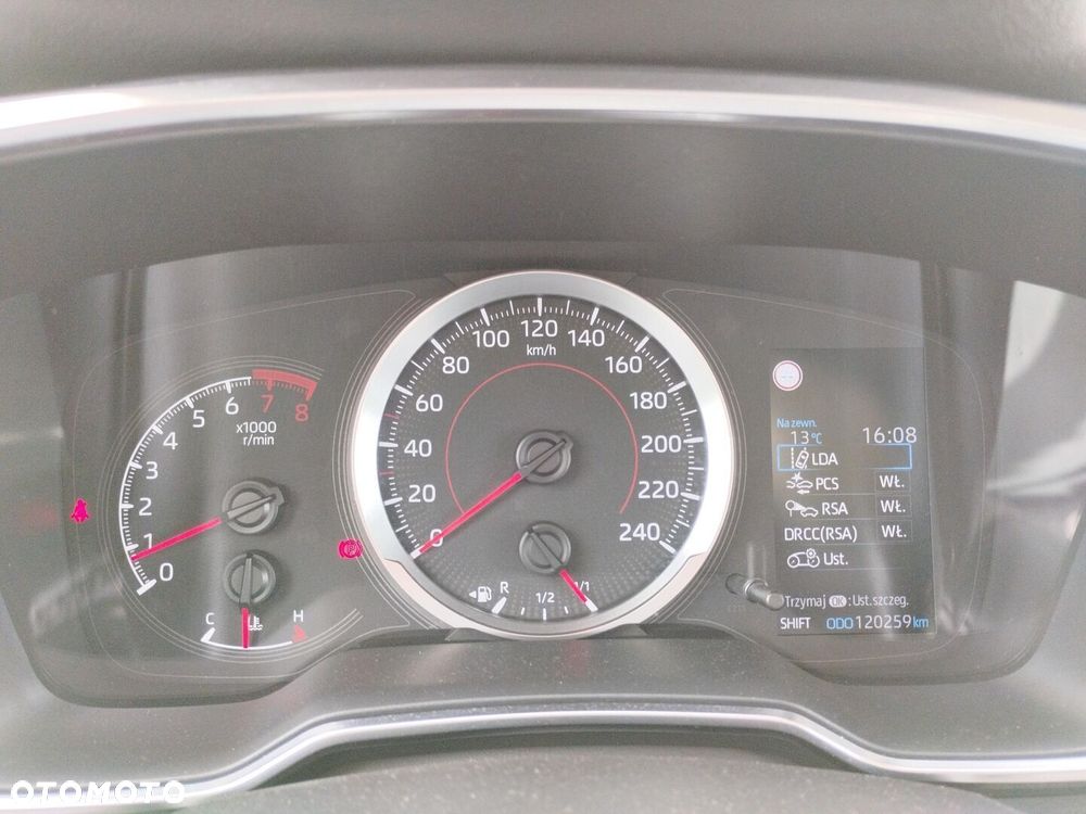 Toyota Corolla 1.6 Comfort - 17