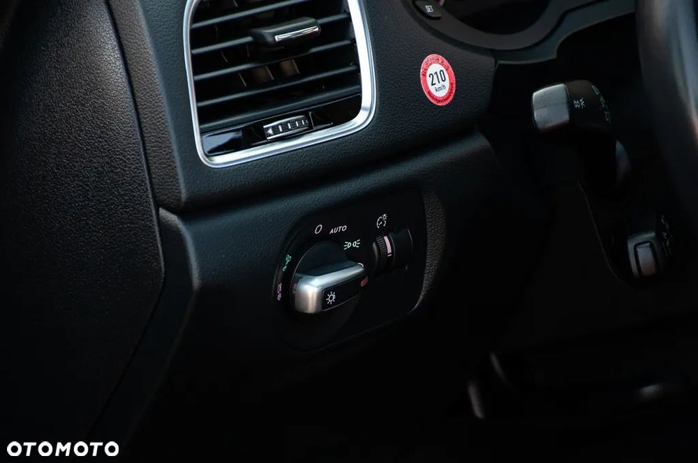 Audi Q3 2.0 TDI Quattro Design S tronic - 37