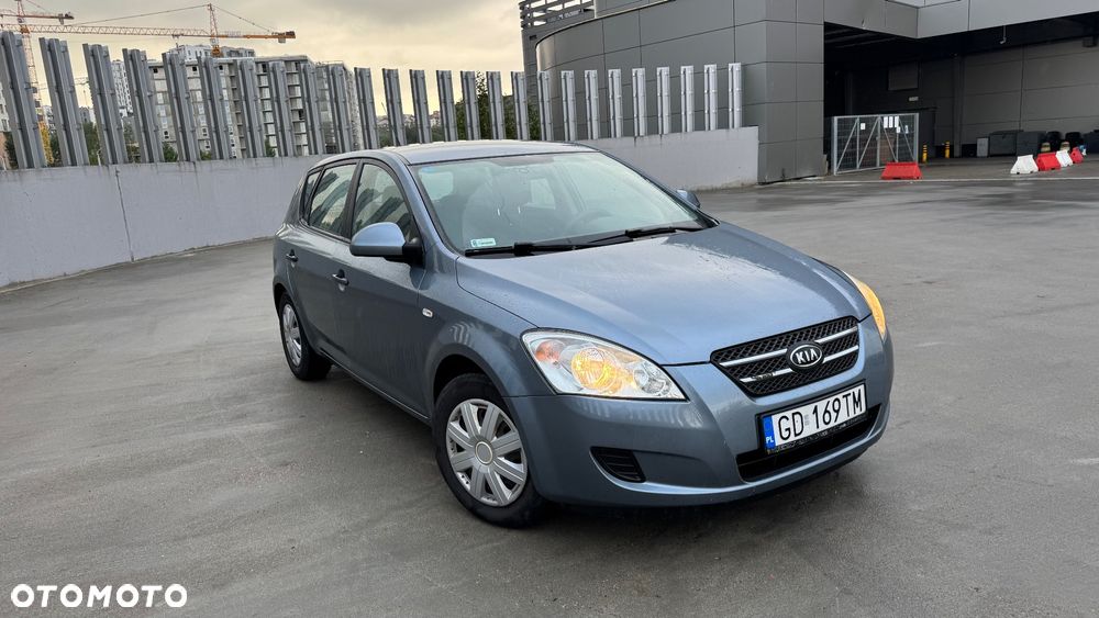 Kia Ceed - 2
