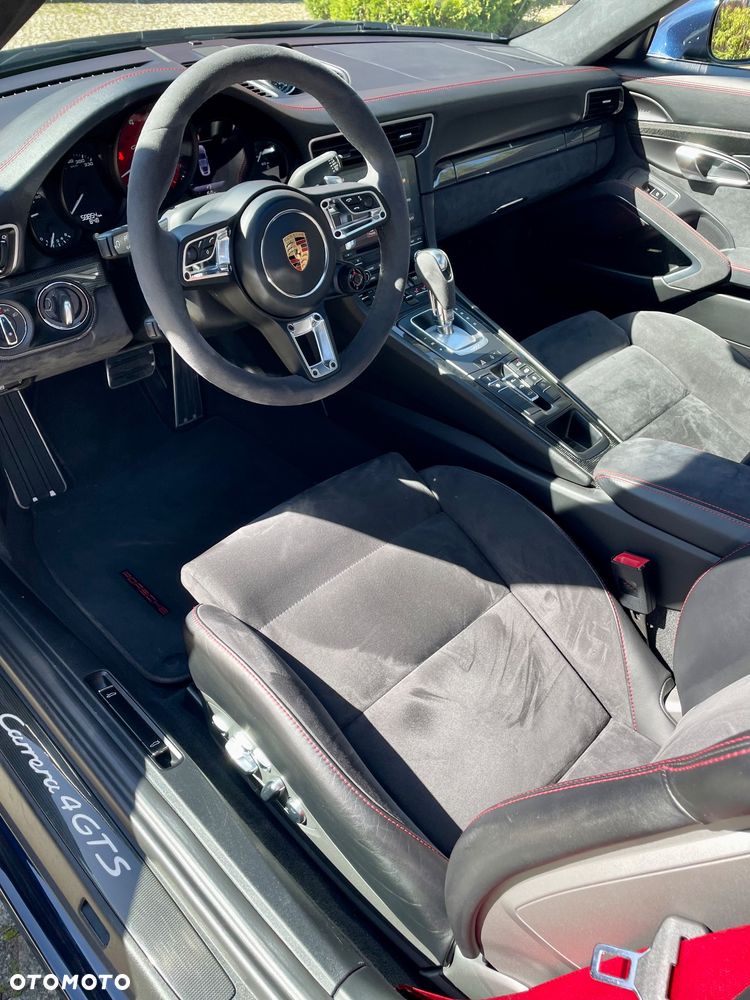 Porsche 911 - 26