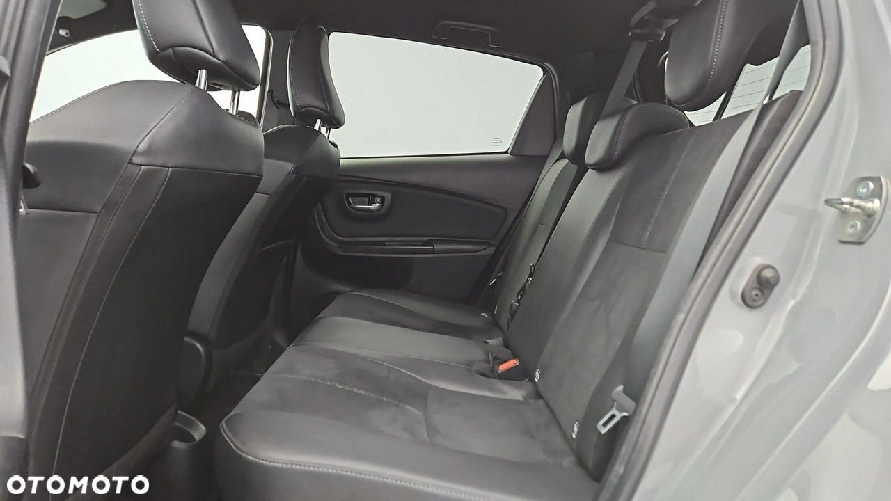 Toyota Yaris - 23