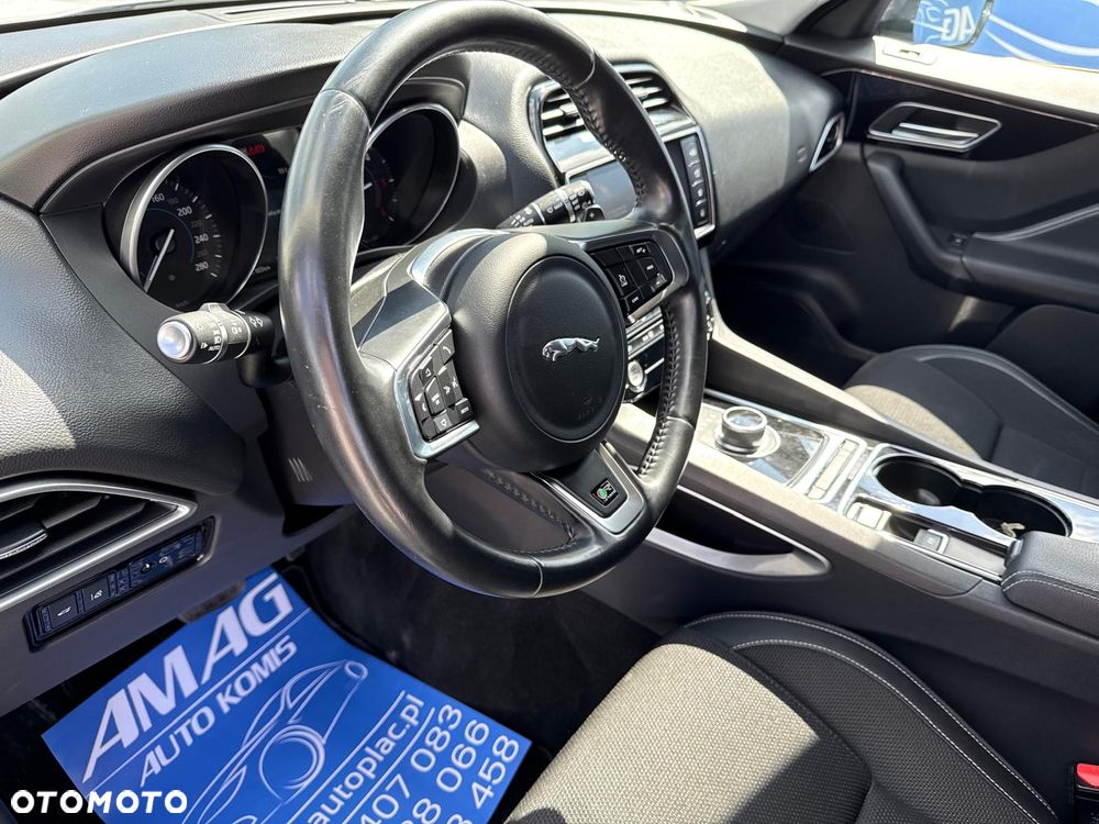 Jaguar F-Pace 20d AWD R-Sport - 16