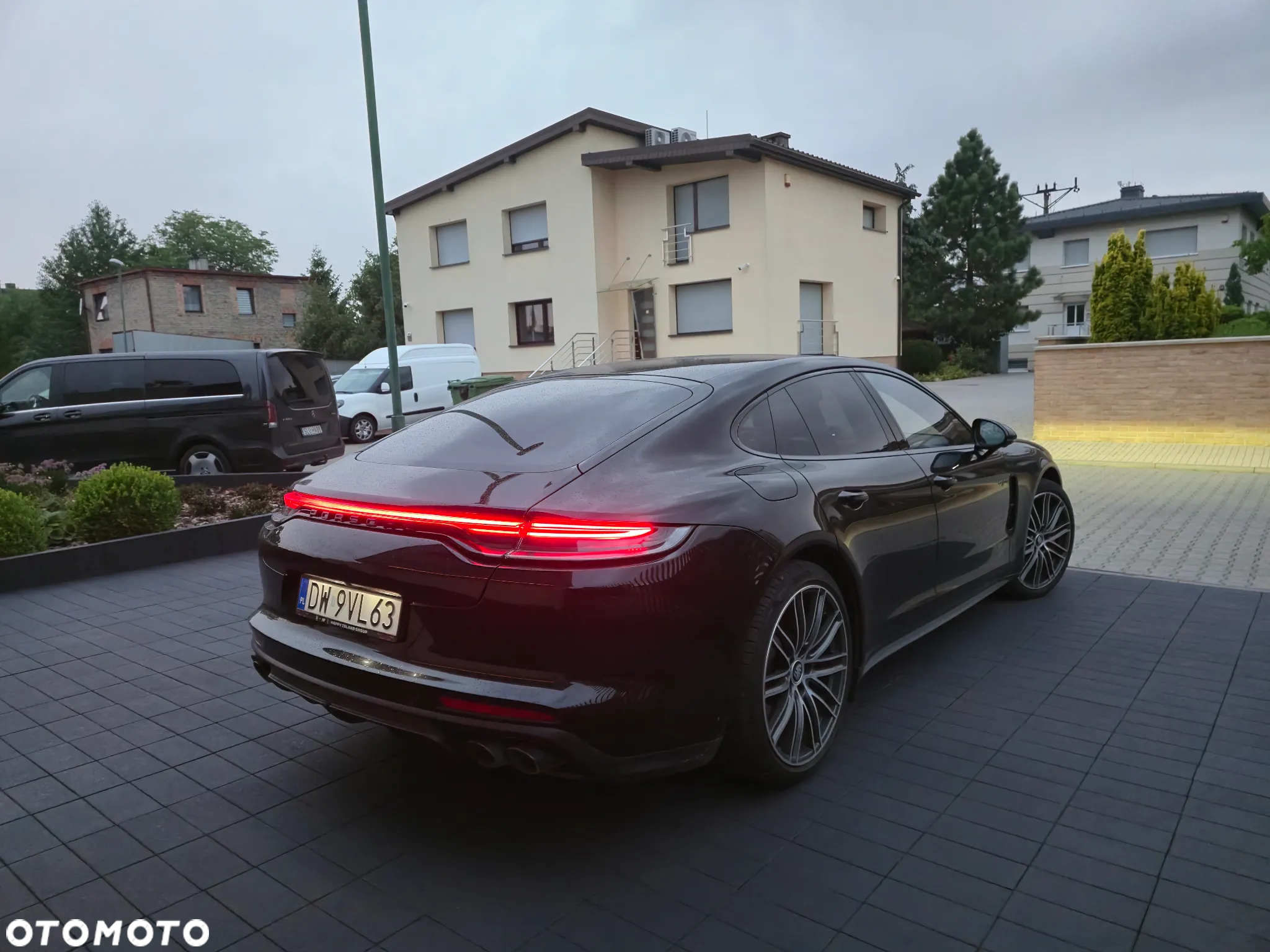 Porsche Panamera 4S E-Hybrid - 3