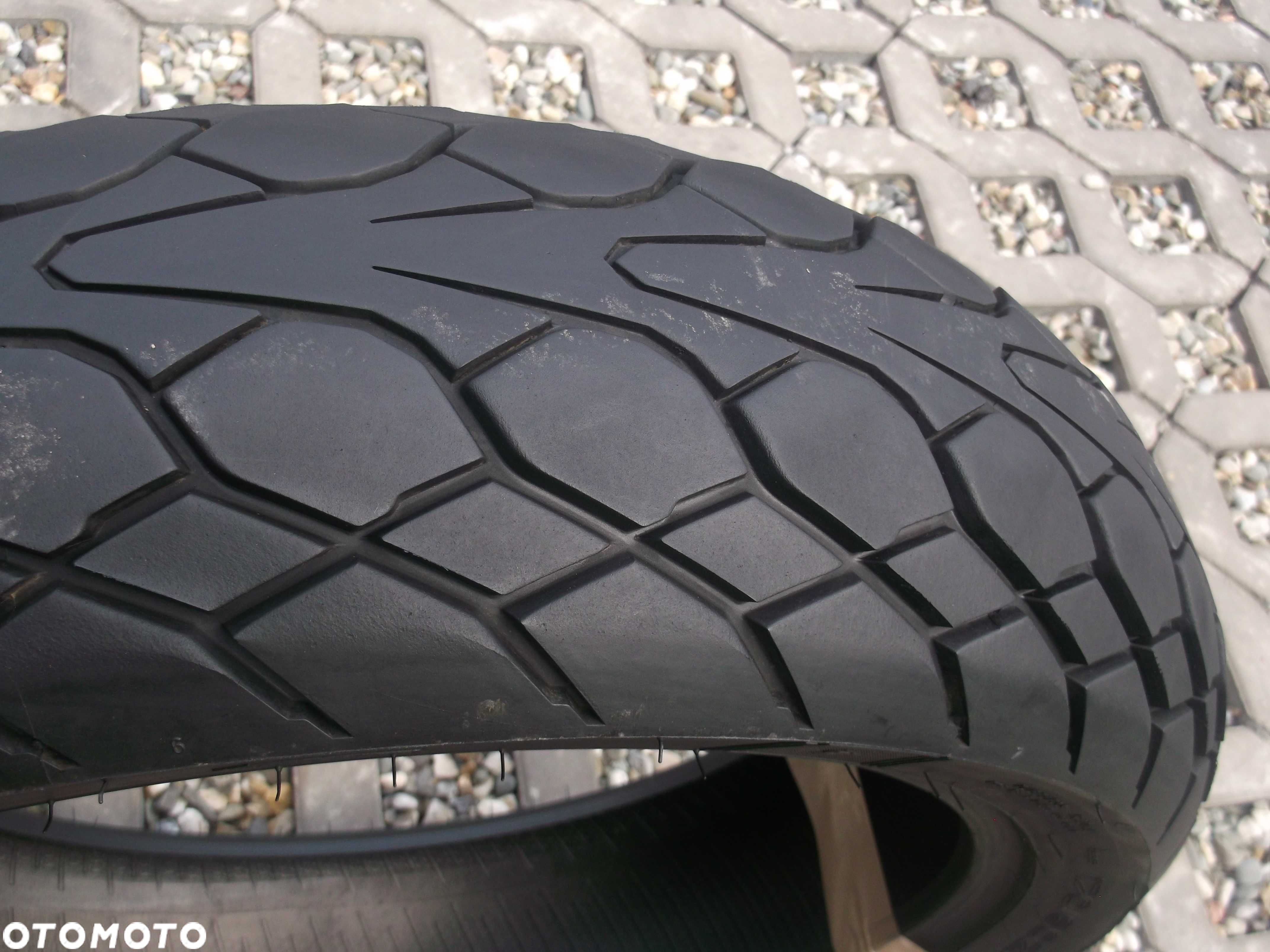 opona 170/60ZR17 Dunlop Mutant dot0122 2,9mm - 4
