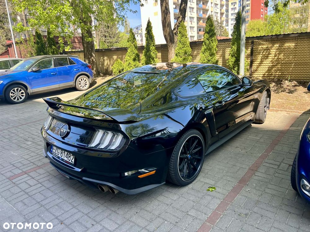 Ford Mustang - 7