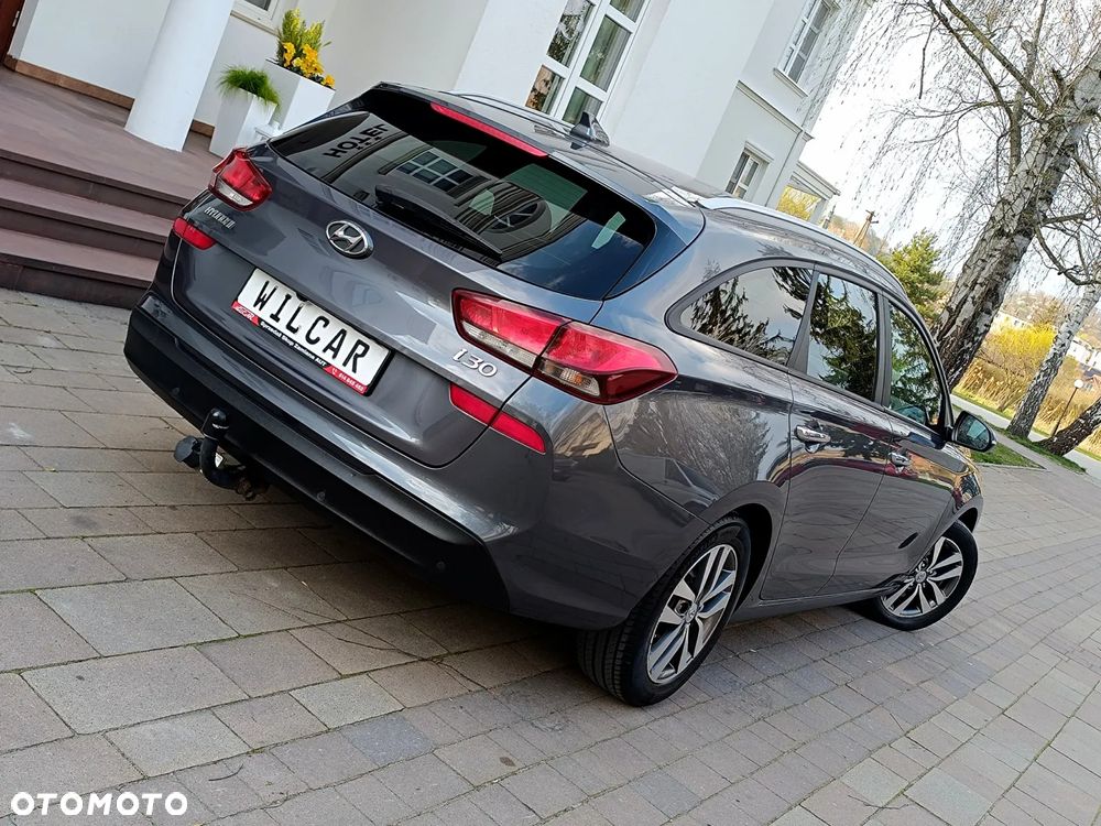 Hyundai i30 blue Kombi 1.6 CRDi Style - 5