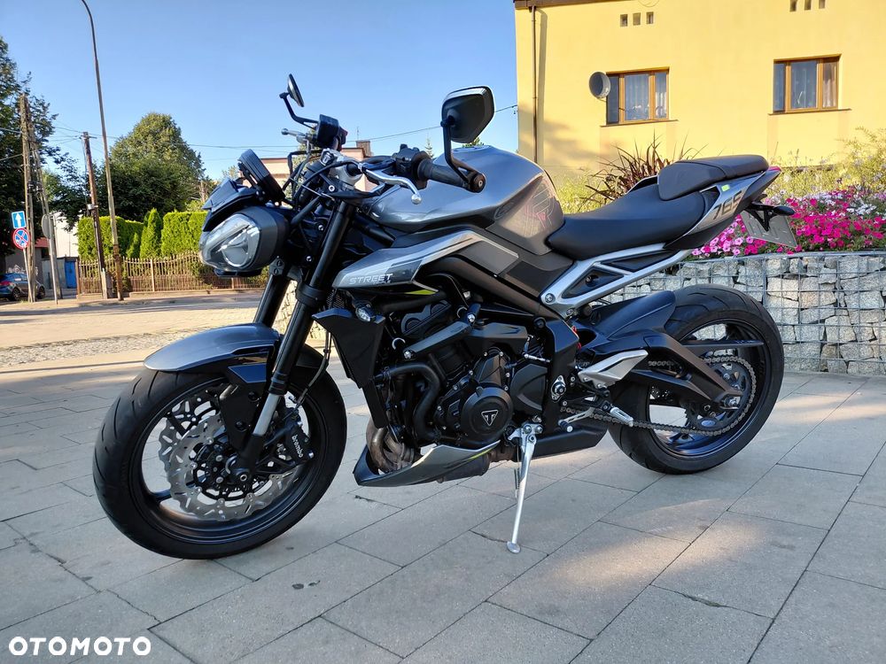 Triumph Street Triple - 3