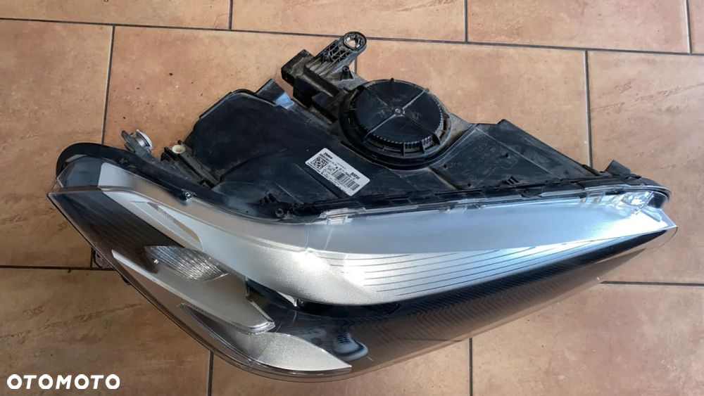 LAMPA PRAWY PRZÓD BMW X1 F48 EUROPA LED H7 USZKODZONA - 4