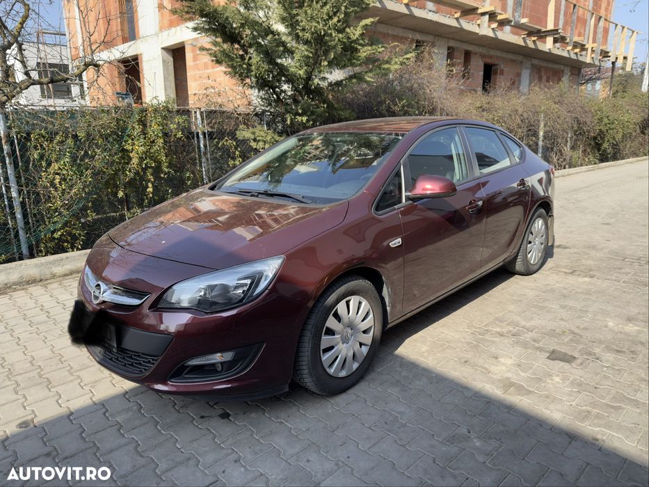 Opel Astra 1.4 Turbo - 1