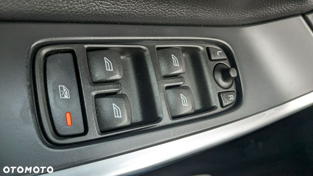 Volvo V60 D2 Kinetic - 31