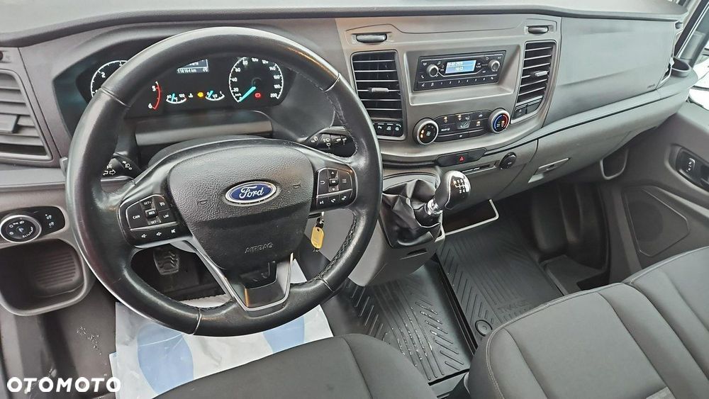 Ford Transit - 13