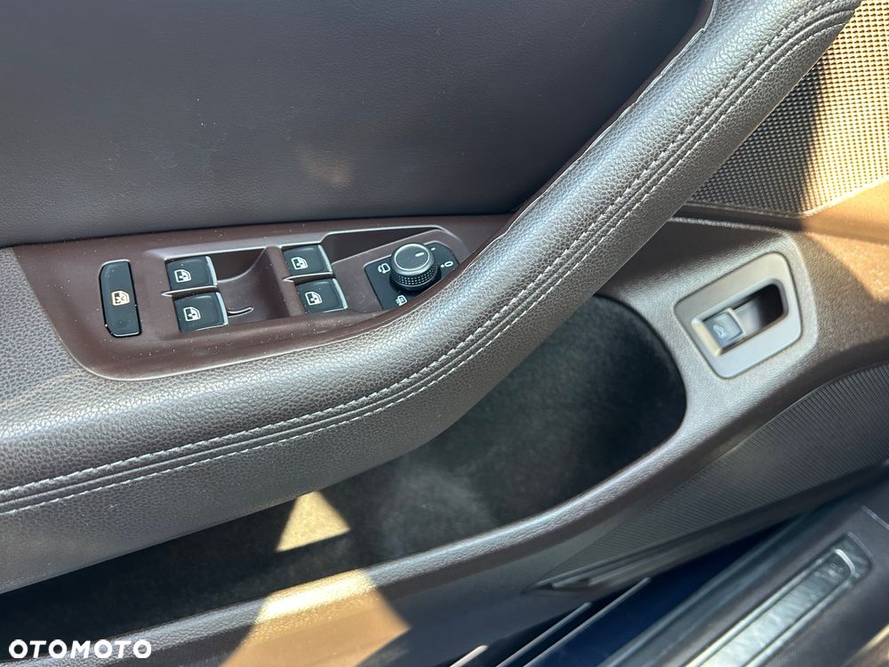 Volkswagen Passat 2.0 TDI Bi-Turbo BMT 4Mot Highline DSG - 14