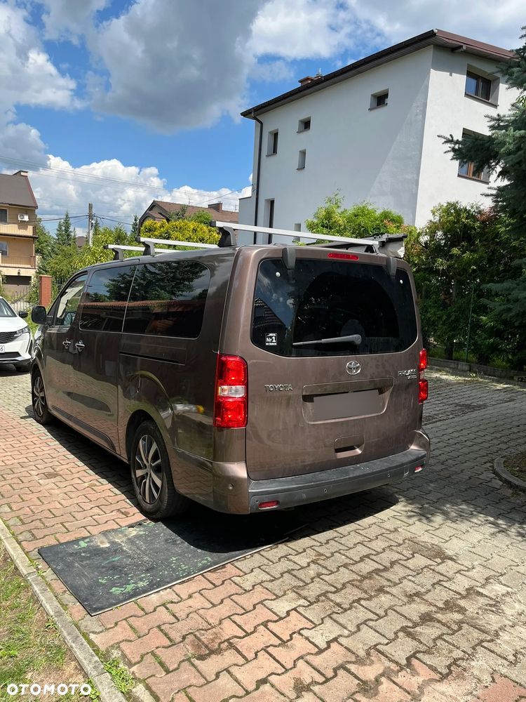 Toyota ProAce Kombi 2.0 D-4D Long 2,8t - 5