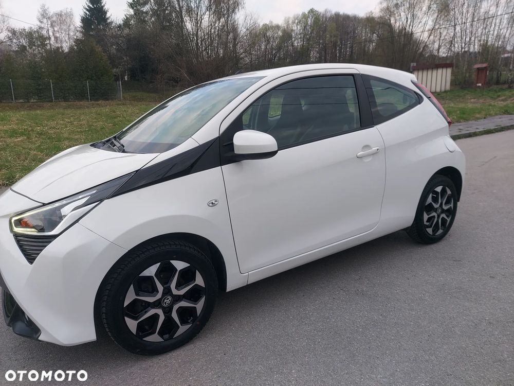 Toyota Aygo x-play - 2