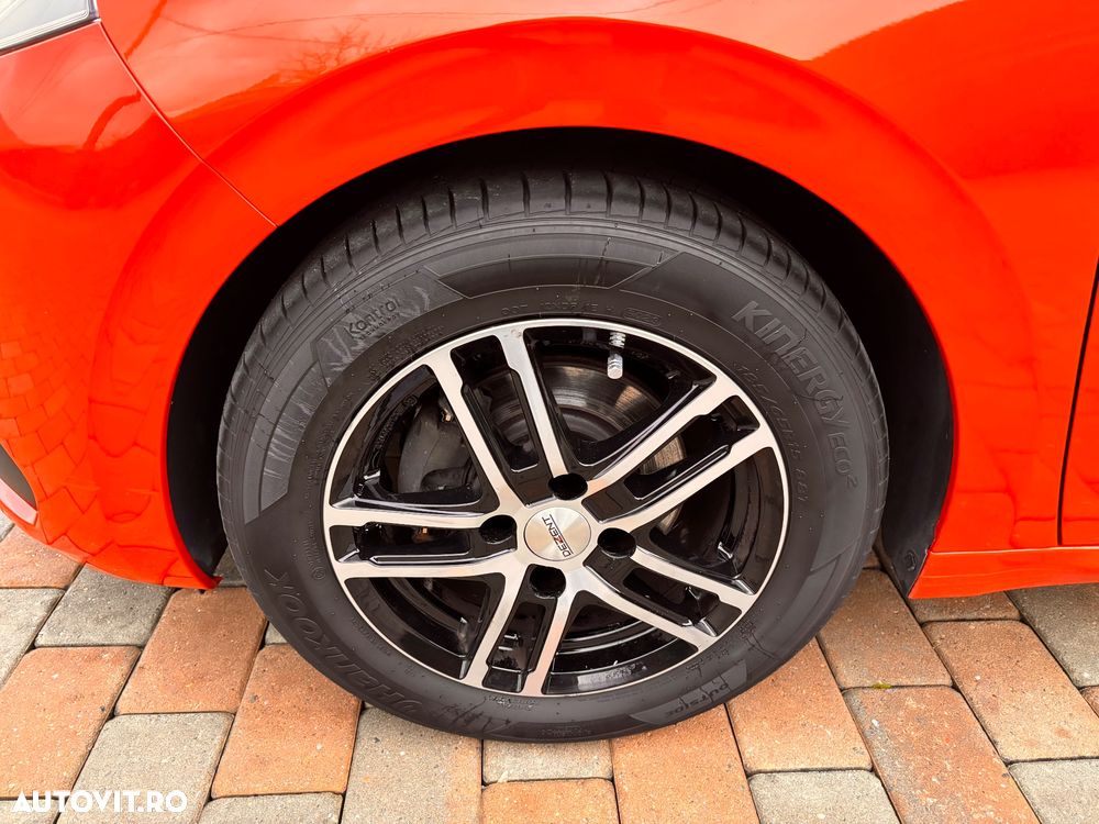 Peugeot 208 1.2 L PureTech Style - 23