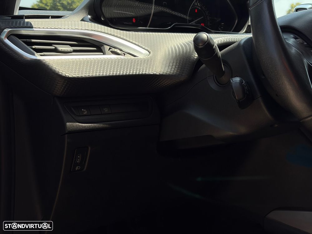 Peugeot 2008 PureTech 82 Active - 23