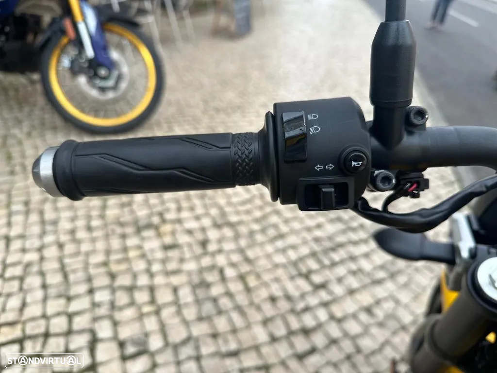 Yamaha XSR 125 - 8