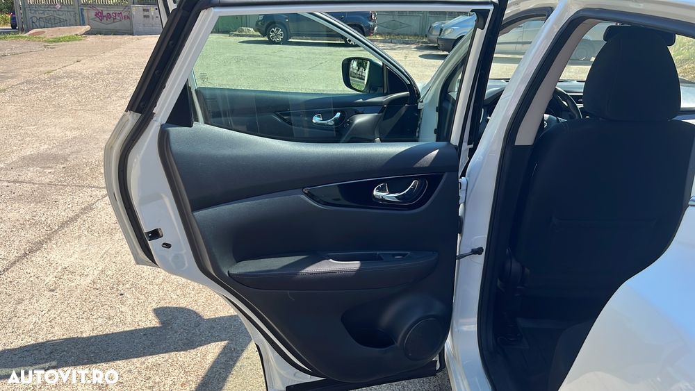 Nissan Qashqai 1.6 DCI Start/Stop 4X4-i Acenta - 15