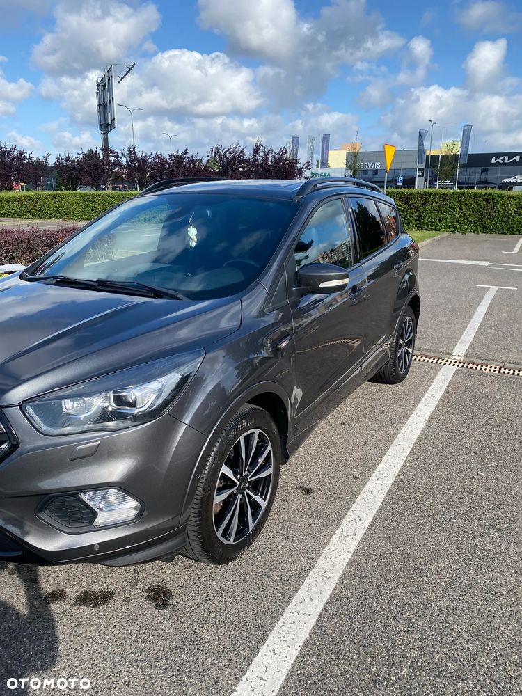 Ford Kuga - 2