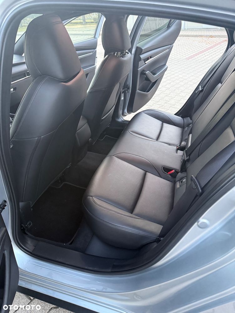 Mazda 3 SKYACTIV-G 2.0 M-Hybrid - 8