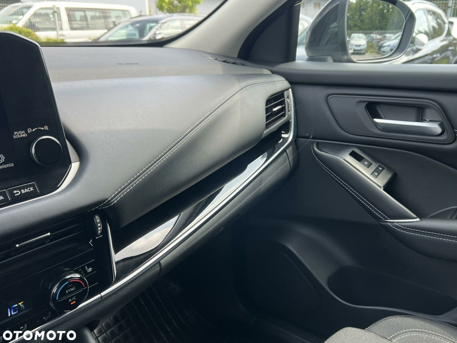 Nissan Qashqai - 34